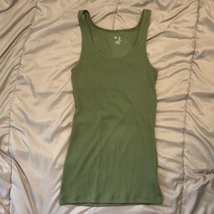 Gap medium stretch green tank top